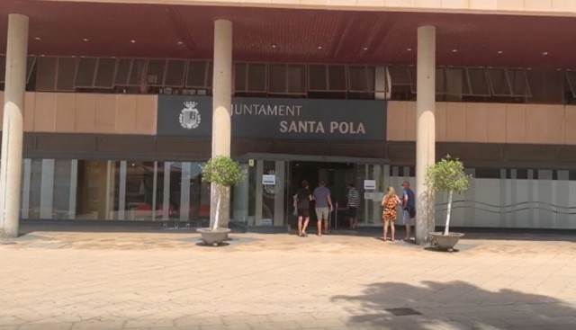 La oposición de Santa Pola denuncia que el PP usa a militantes de NNGG como asesores municipales sin estar contratados