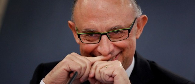 Hacienda abre la puerta a una subida salarial superior al 1% para los funcionarios en 2018