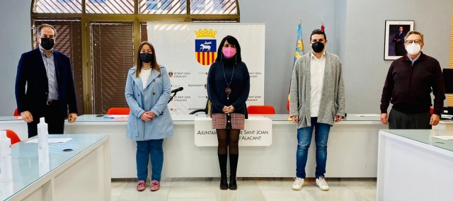 El PSOE y Vox no acuden a la lectura del manifiesto del 8M en Sant Joan