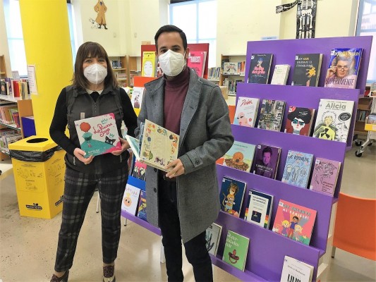 Las bibliotecas de Cartagena se tiñen de morado: tendrán secciones de temática feminista y LGTBIQ