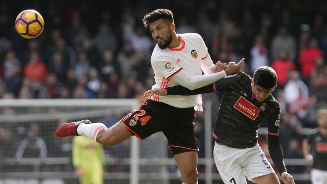 Garay está en la lista para el partido ante la Real Sociedad