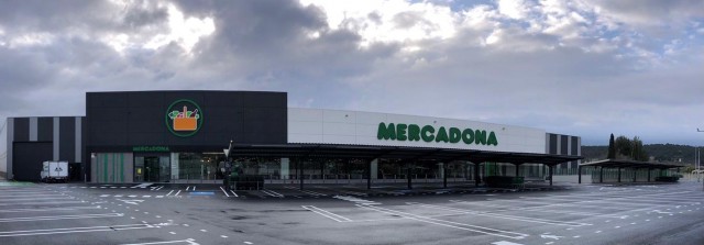 Mercadona abre un nuevo supermercado eficiente en Caravaca de la Cruz con 120 plazas de parking
