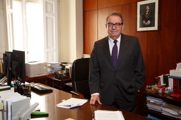 Fallece el magistrado del Supremo Nicolás Maurandi, un jurista con raíces murcianas 