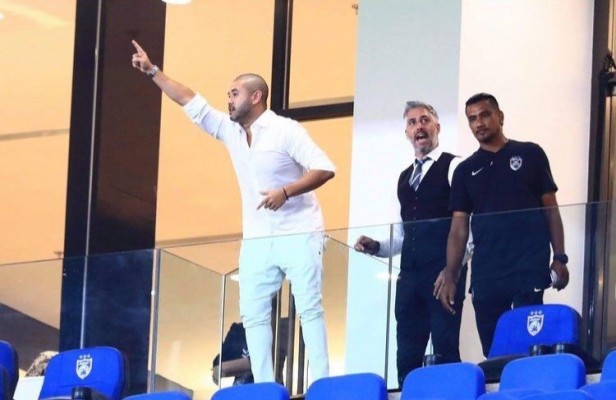 Mensaje para Tunku Ismail y Martín Prest

