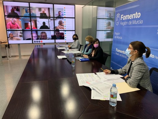 Fomento simplifica los trámites para reducir los alquileres de los establecimientos situados en los puertos