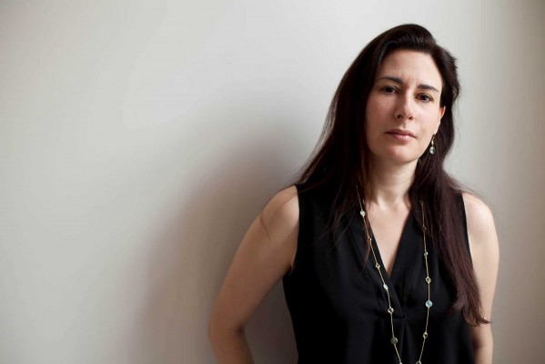 Sharon Weinberber presenta el seu llibre amb un debat al voltant de la defensa militar i la seguretat