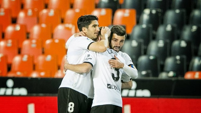 El Valencia descansa dos días y Gracia buscará cuatro titulares para el derbi