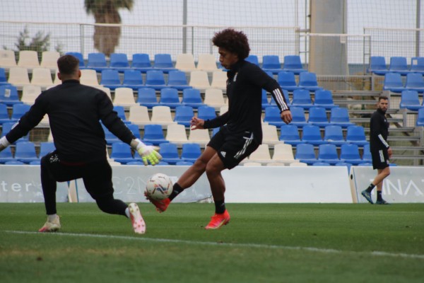 Gallar queda fuera de la convocatoria del Efesé, en la que vuelve a entrar el canterano Santisteban