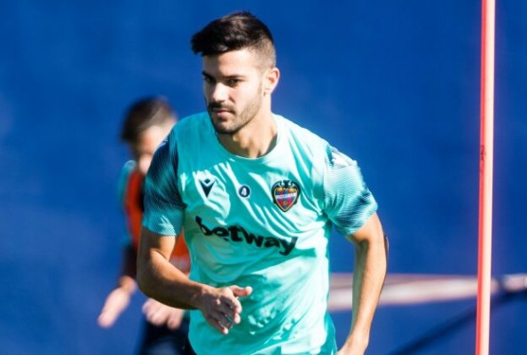 Rober Pier y Sergio León se quedan fuera de la convocatoria 