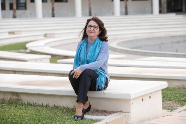 El Gil-Albert celebra el Día de la Mujer con la primera rectora de la UA, Amparo Navarro