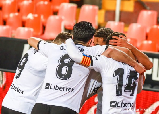 Mestalla vuelve a ser una 'fortaleza'