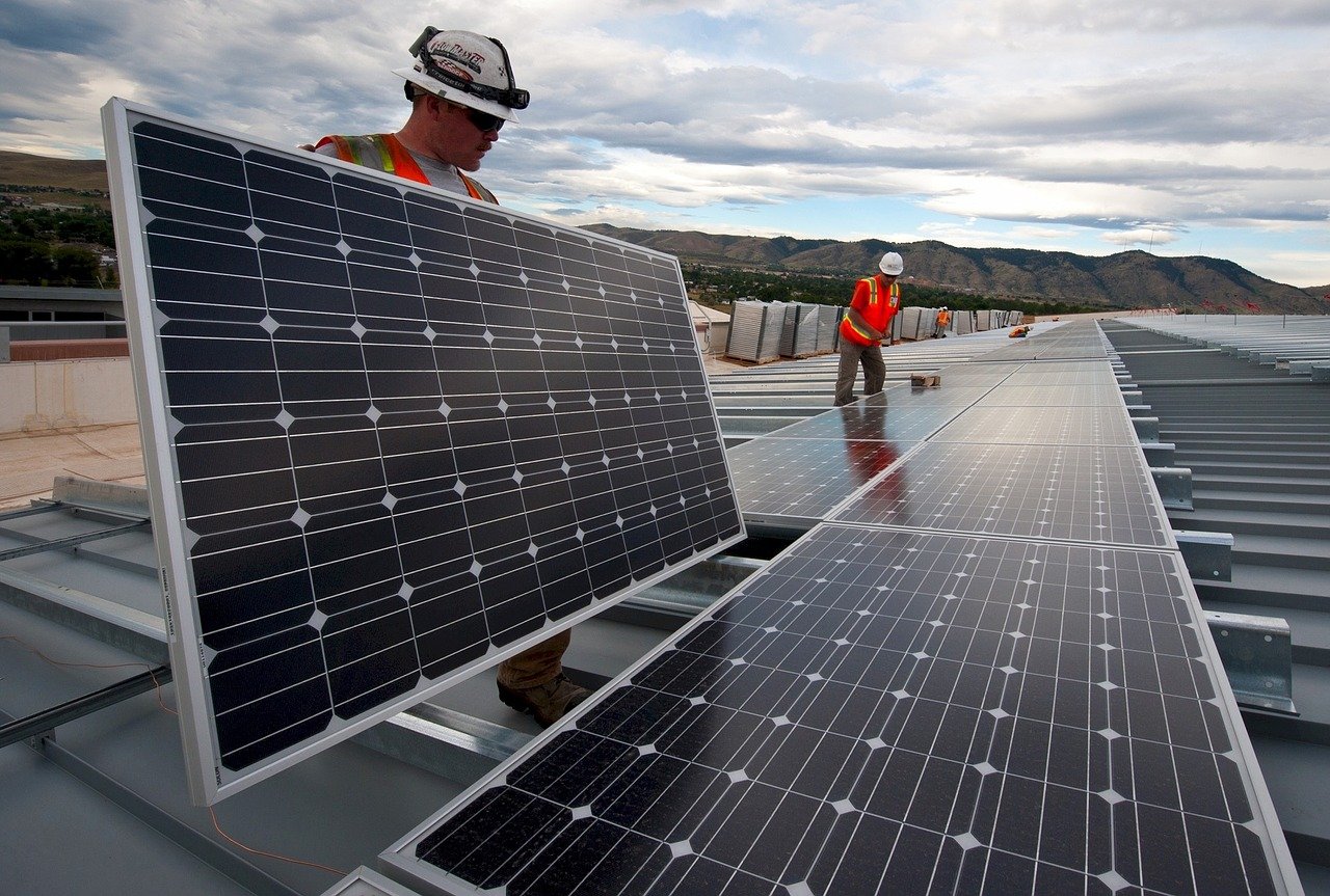 Grupo Gimeno y Valfortec se integran en una alianza para instalar parques solares en minas