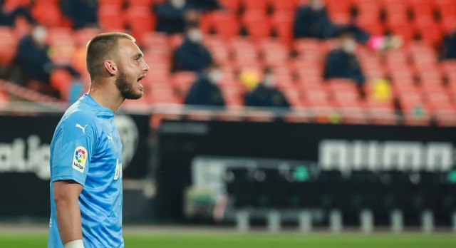 Cillessen pone los cimientos de la victoria