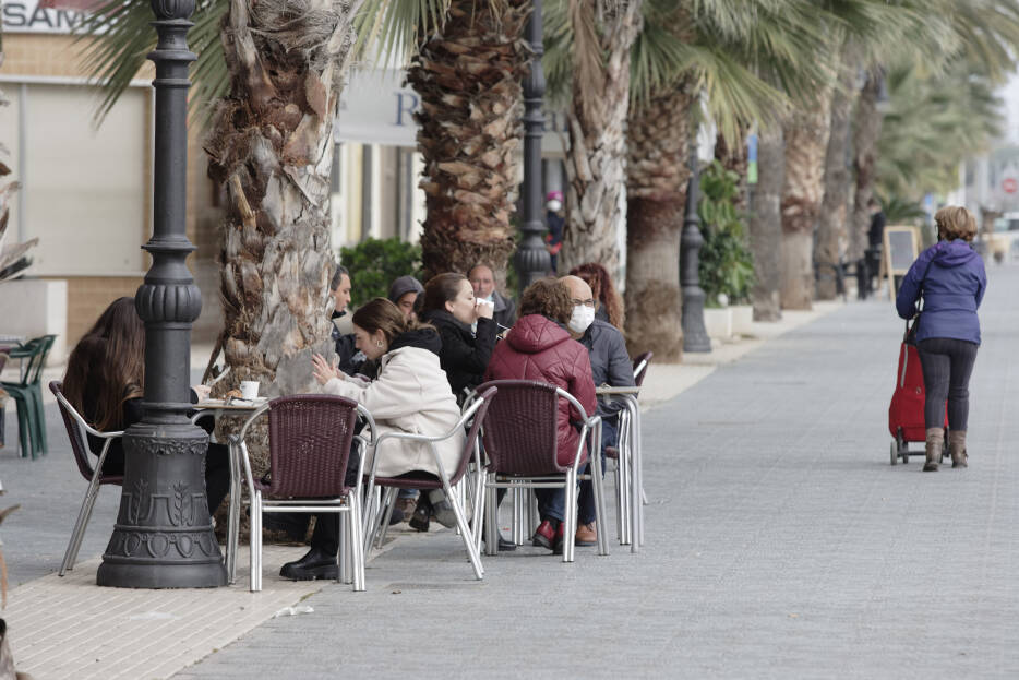 La incidencia del virus sigue en descenso en la provincia, que suma 38 casos y un fallecido 