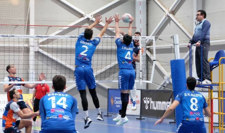 El UBE L’Illa Grau afronta un 'match-ball' por la permanencia frente al Ibiza