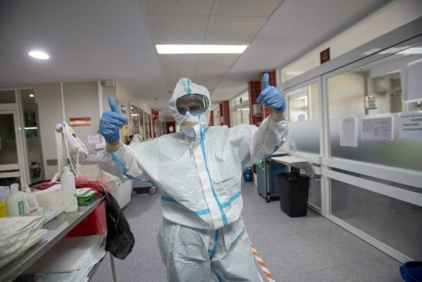 Los hospitales se descongestionan: los ingresados bajan a niveles de agosto (182) en un día con cuatro muertes