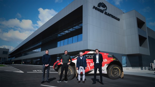 Power Electronics patrocina al equipo ACCIONA | Sainz XE Team
