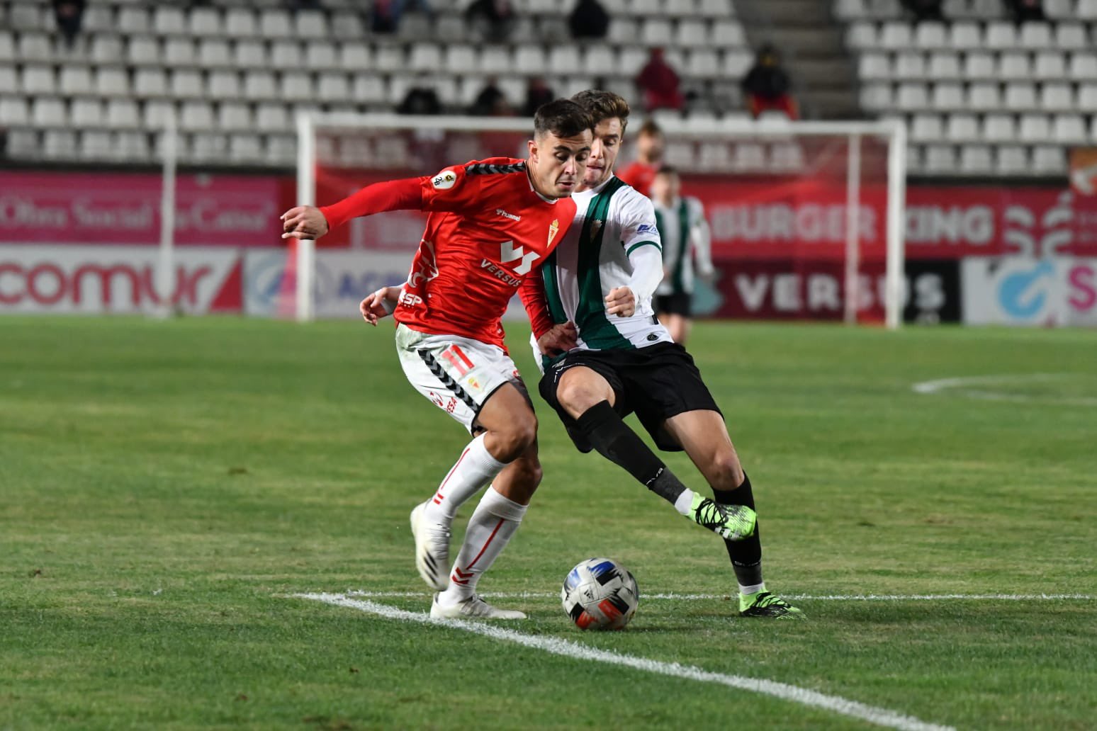 Imagen del partido que el Murcia disputó ante el Córdoba en la primera vuelta en el estadio Enrique Roca. Foto: RM - 