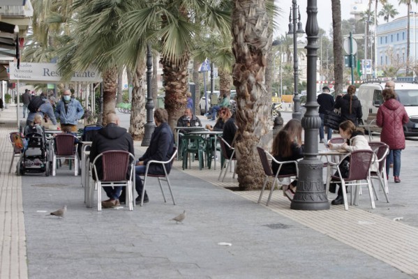 Ashocas lamenta la negativa del Consell de adelantar la Mesa de Trabajo de Sanidad y la hostelería