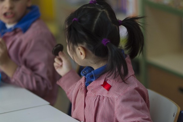 La OMS señala que el 78% de los niños europeos desayuna pero sólo 22% consume verduras a diario
