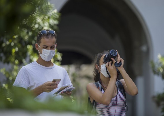 El Gobierno trabaja para poner en marcha un proyecto piloto de los pasaportes de vacunación