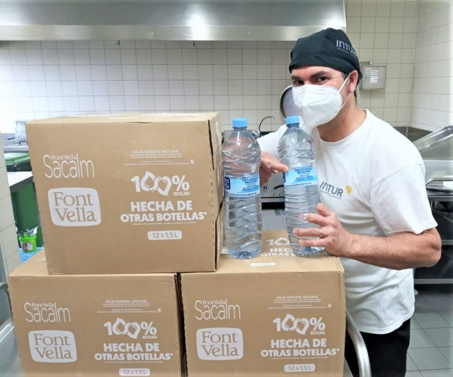Intur elimina las botellas de plástico de todos sus centros siguiendo su apuesta por la sostenibilidad 
