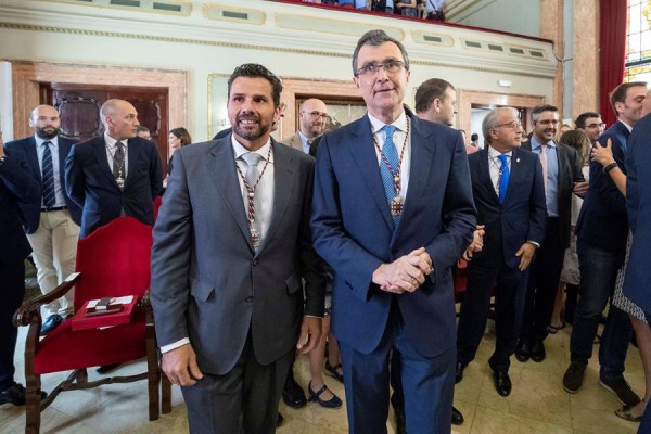 Cs no entregará la cabeza de Mario Gómez ni se sentará con el PP en Murcia... hasta que Coello esté fuera