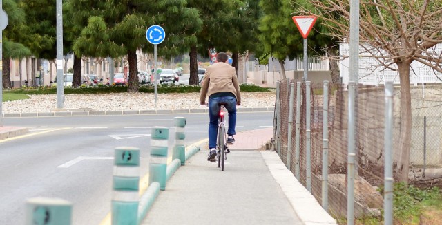 Seguridad y 'low cost' se unen en el proyecto ‘pygomic’: luces de altas prestaciones para las bicis de ciudad