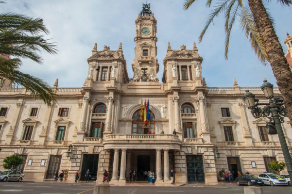 El Ayuntamiento de València reactiva los exámenes de oposición aplazados por la incidencia de la covid