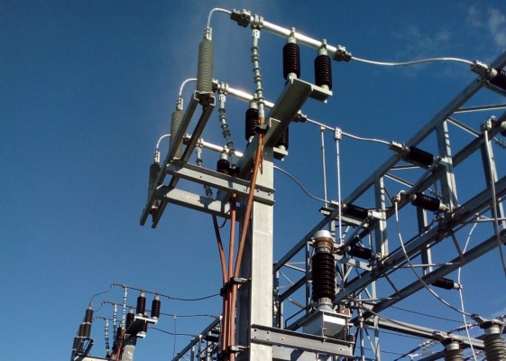 Ivace+i financia un sistema inteligente para mejorar la gestión de energía eléctrica a través de IA y baterías