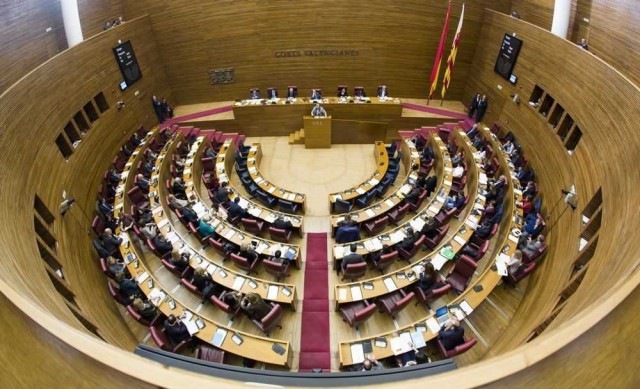 Les Corts tramitan la reforma de la ley del CJC, pero se olvidan de renovar los miembros