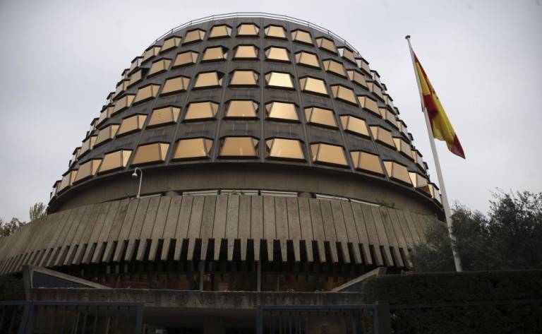 El Gobierno y ocho autonomías pactan once normas para evitar recursos ante el Constitucional