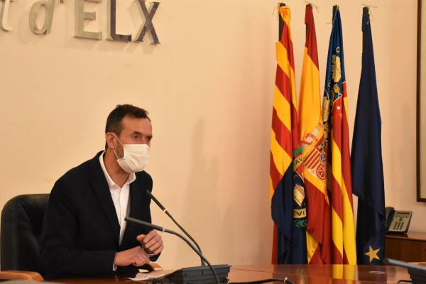 Elche ante la desescalada: abrirán los juegos infantiles y a organizar la campaña de vacunación en IFA