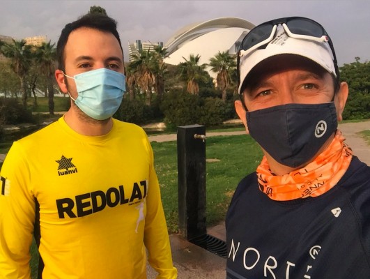Más de 800 personas participan en el primer reto de #RunCáncer6x6 y suman 3.200 euros contra el cáncer