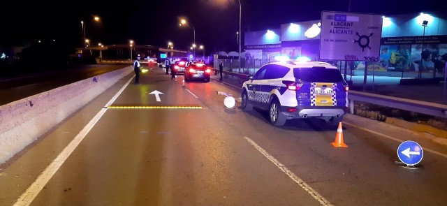 La Policía Local de Alicante disuelve doce fiestas en viviendas durante la noche del sábado