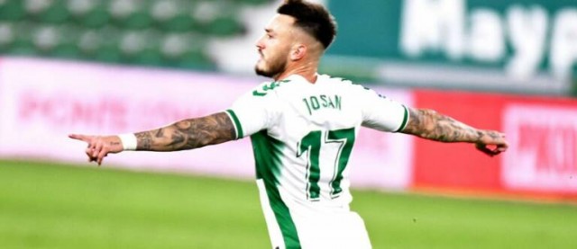 Josan Ferrández, única baja en la convocatoria del Elche ante el Granada
