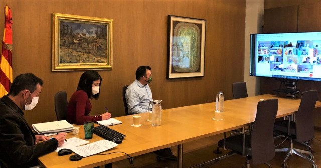 La Generalitat prevé vacunar en Elche a 20.000 personas a la semana a partir de abril