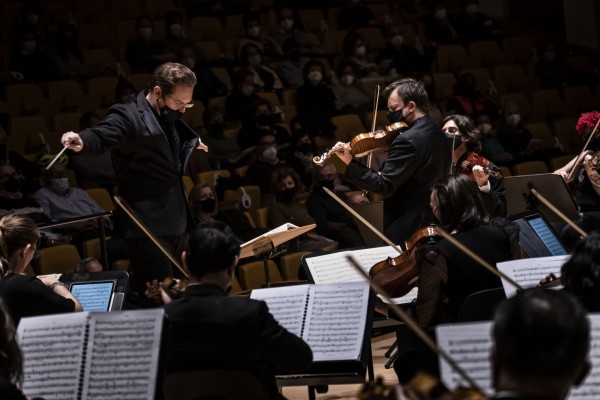 La musicalidad de Zimmerman arrastra a Tebar y a la orquesta de Valencia 
