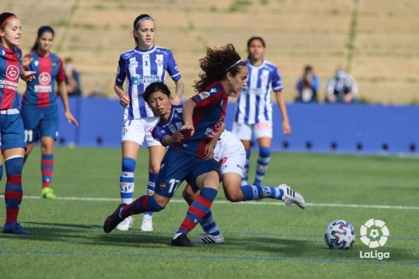 El Levante apura hasta el tiempo extra para ganar en Huelva
