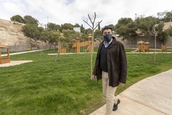 Alicante abre las nuevas sendas accesibles en el Tossal 