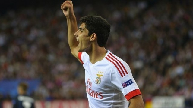 El Valencia no pierde de vista a Gonçalo Guedes