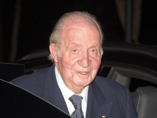 El rey Juan Carlos presenta otra declaración ante la Agencia Tributaria y paga 4 millones de euros