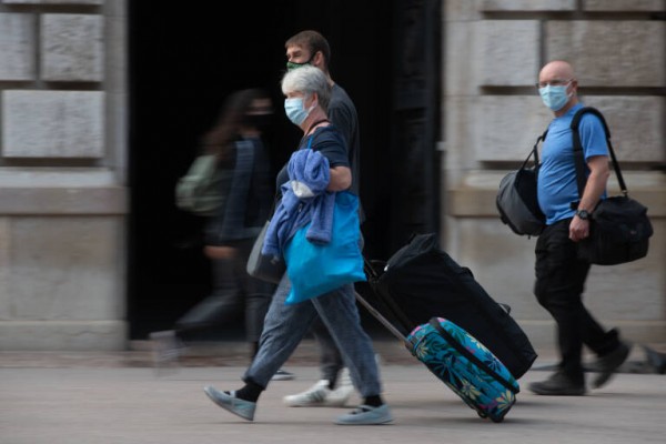 Europa se prepara para abrirse al turismo en verano con un pasaporte Covid