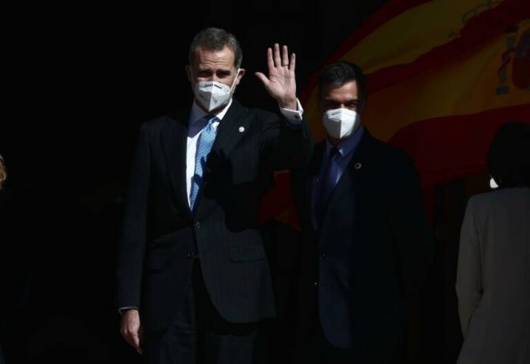 Guapocracia: instrucciones para dar un golpe de Estado en nuestro corazón