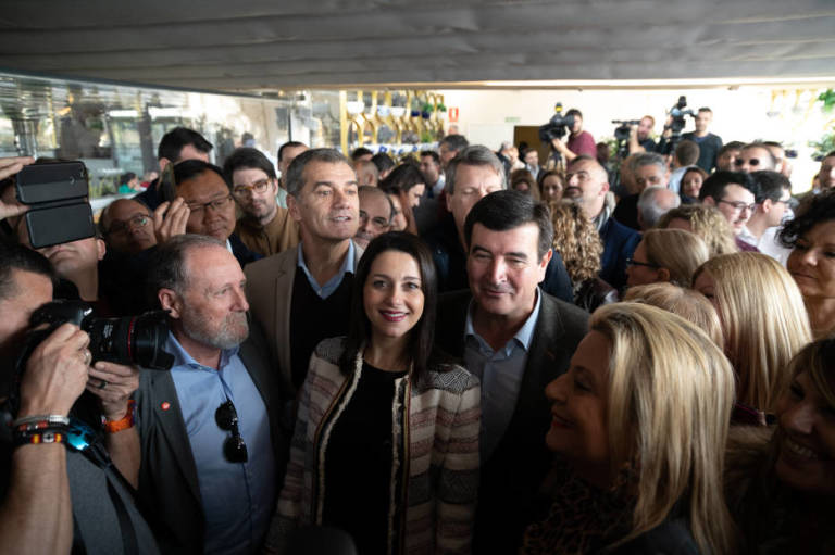 Cantó, Arrimadas y Giner en un acto de Ciudadanos en València. Foto: KIKE TABERNER - 