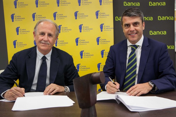 Bankia aporta 55.000 euros para sufragar las comidas de Casa Caridad a personas necesitadas