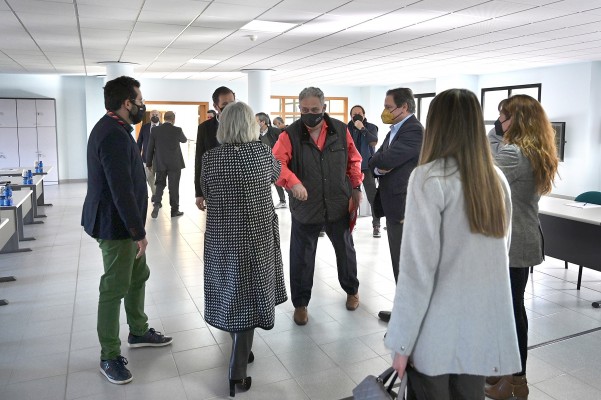 Los sindicatos se fijan aumentos salariales en torno al 2,5% para el nuevo convenio del azulejo