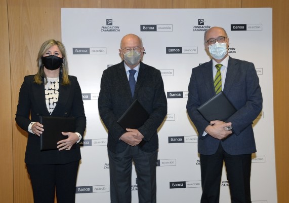 Bankia impulsa el trabajo de la Fundación Cajamurcia: 610.000 euros para sus programas