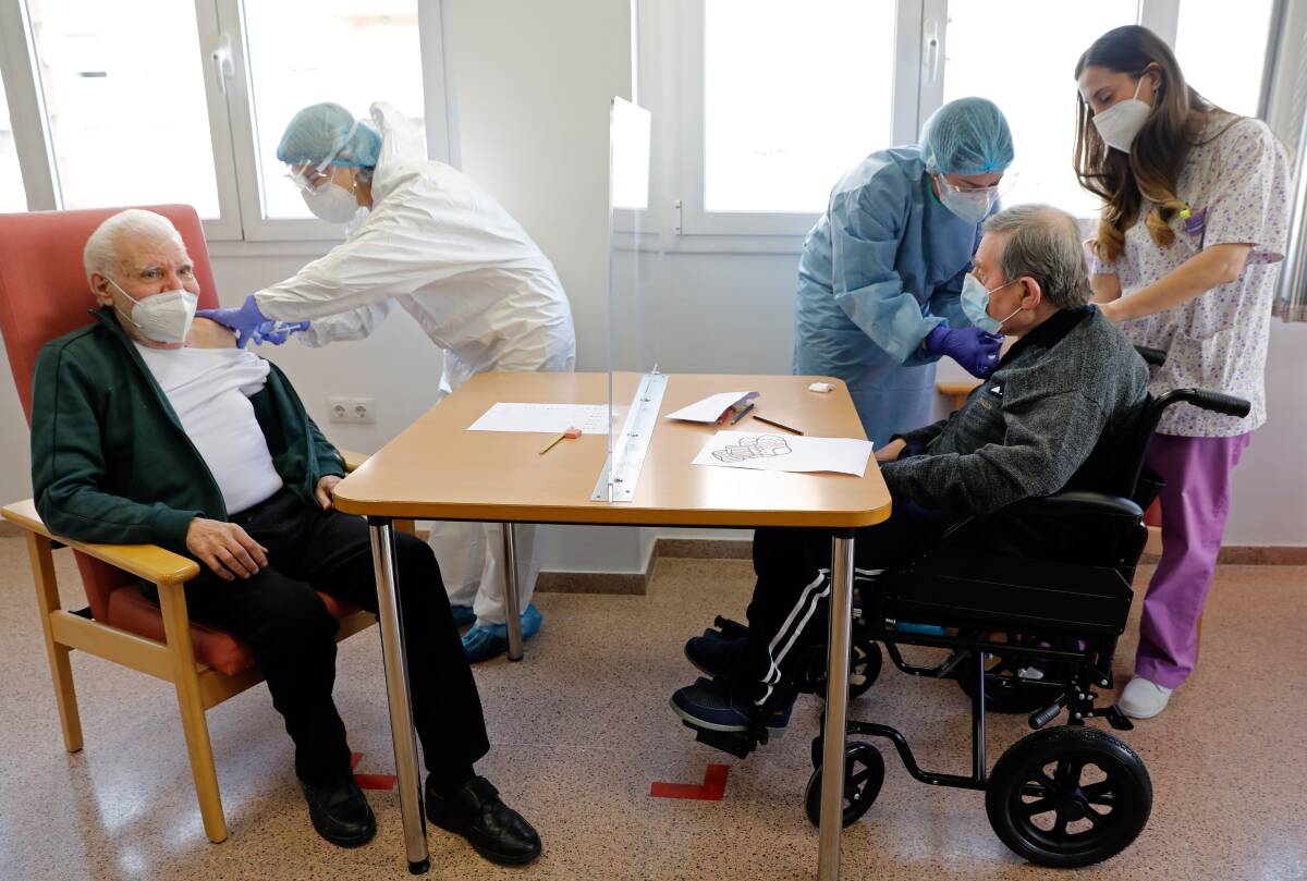  La Comunitat inicia esta semana la vacunación en mayores de 80 años y grandes dependientes