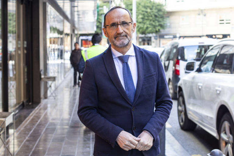 Bartolomé Nofuentes, presidente de la comisión de asuntos europeos. Foto: EVA MÁÑEZ - 